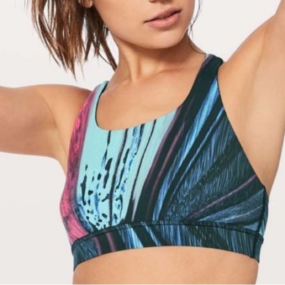 Lululemon‎ Energy Bra Nulux Electrobeam Multi Size 4